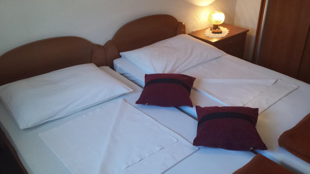 Apartments Vidovic Vodice Rom bilde