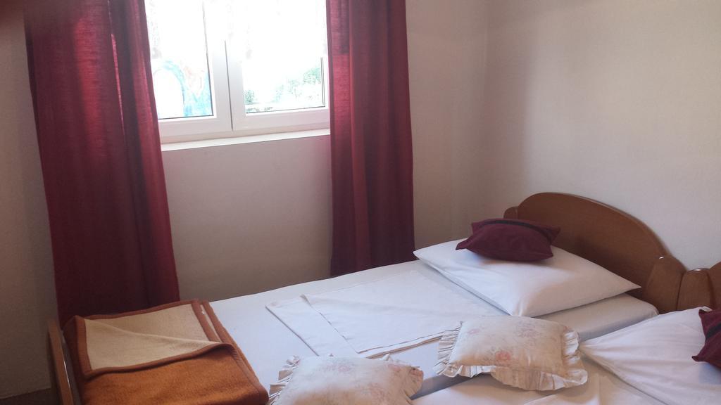 Apartments Vidovic Vodice Rom bilde